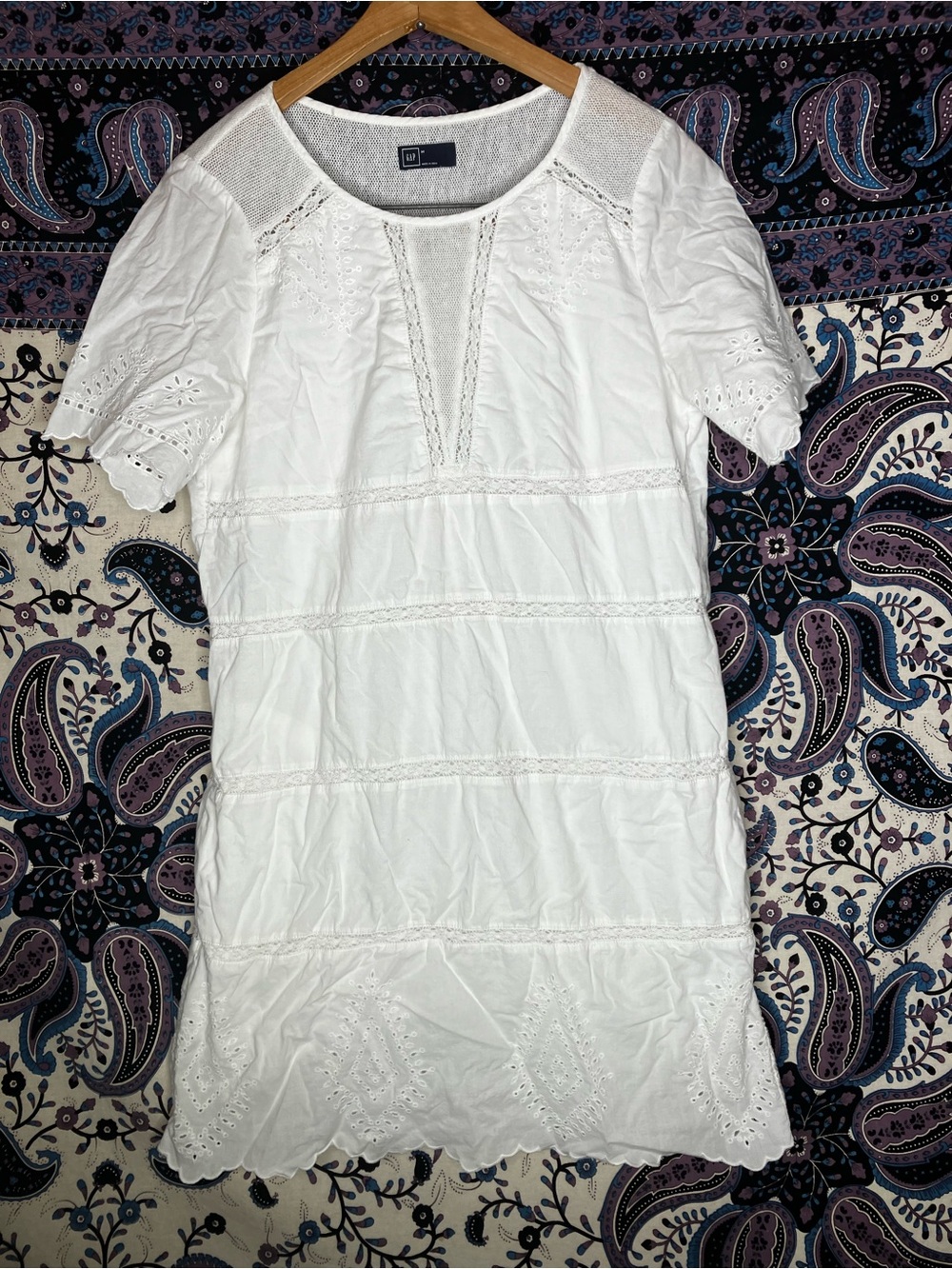 Gap Eyelet dress M